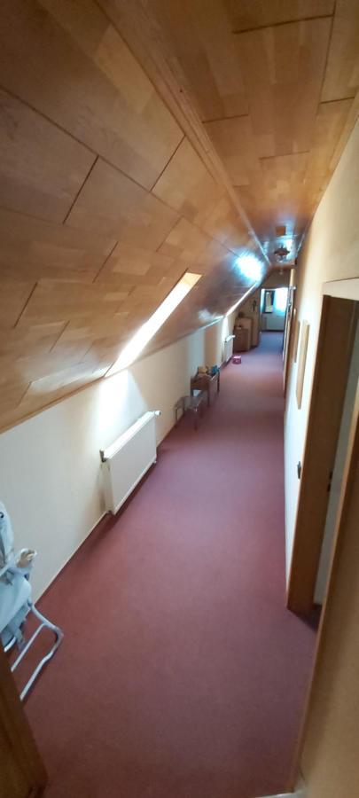 Holp Panzio Hotel Balatonföldvár Eksteriør billede