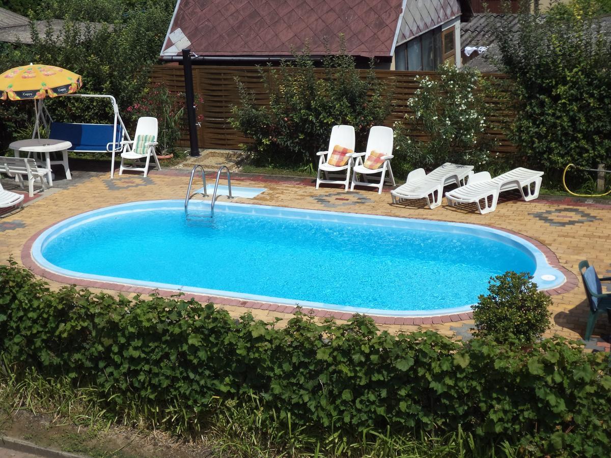 Holp Panzio Hotel Balatonföldvár Eksteriør billede